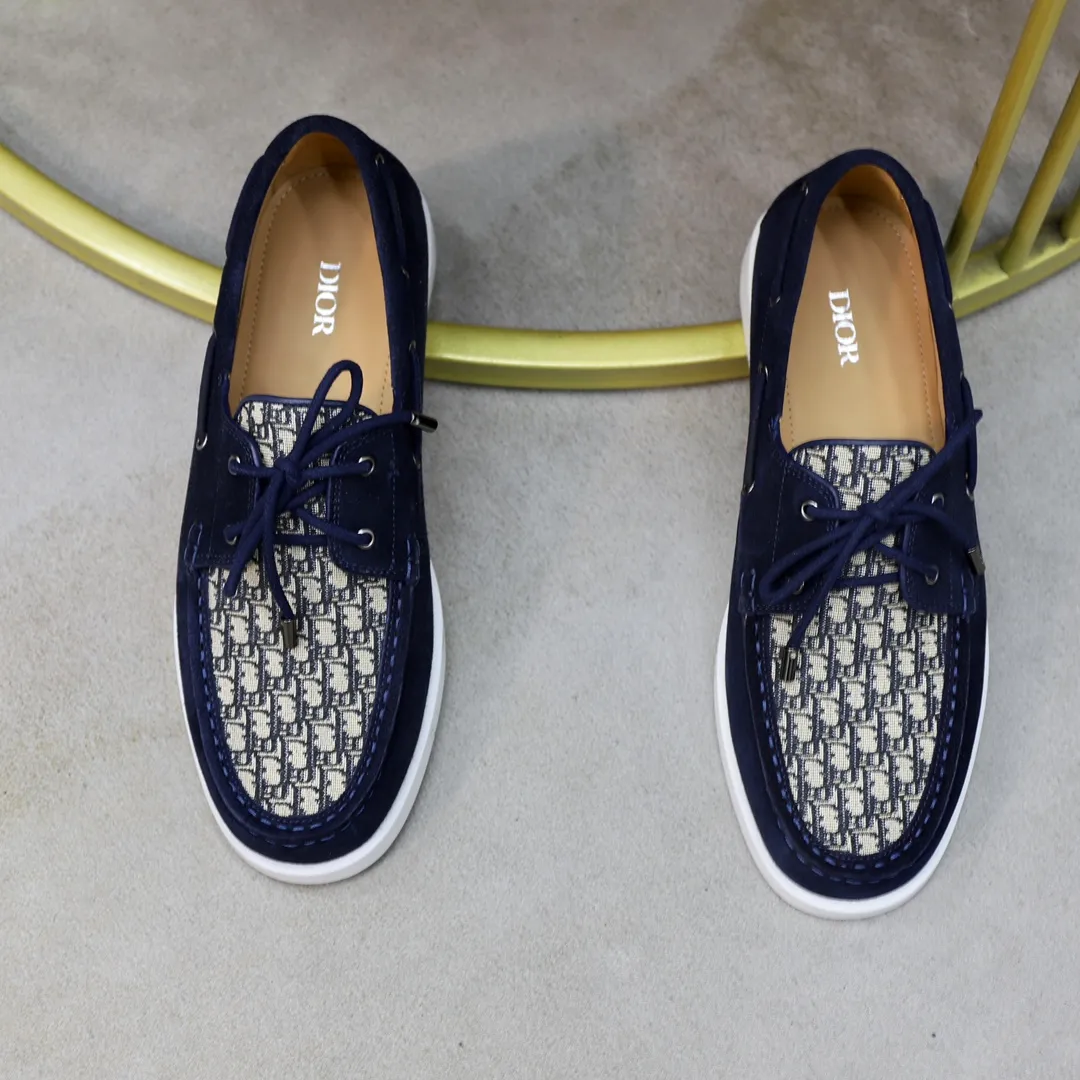 Ex-factory price: 540🙅‍♂️🙅‍♂️🙅‍♂️ Brand: Dior DIOR Standard code: Men's code 38/44 (45 can be customized) Grade: Same as the official website Material: Original cowhide stitching, cowhide lining, original TPU wear-resistant soft outsole Style categories: Leisure and sports version, footwear for driving, young fashion, European and American trends, British style Color: actual picture color